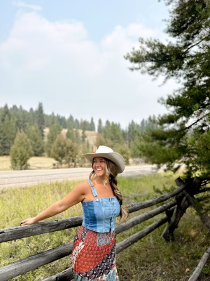 Chelsea Schillizzi - Gallery Image 1