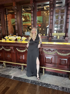 Laura Savage - Gallery Image 3