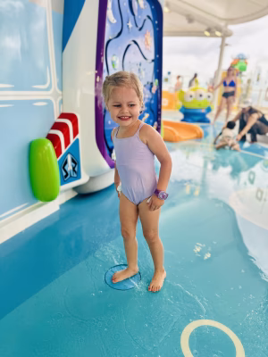 Suzanna  Davenport - Gallery Image 3