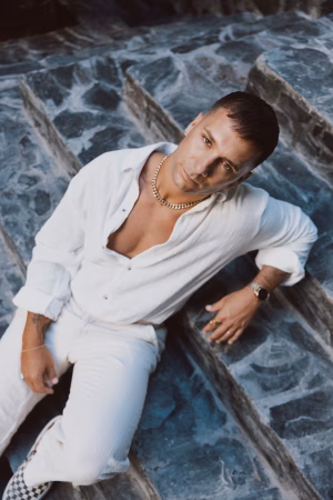 Alexandra Page - Gallery Image 19