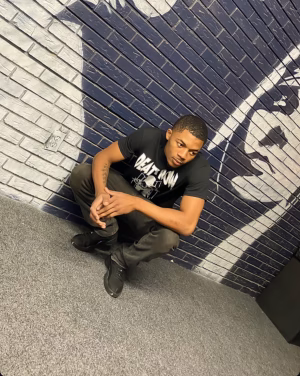 Jayden Hollins - Gallery Image 9