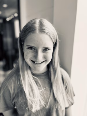 Clara Ulman - Gallery Image 4