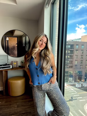 Chelsea Schillizzi - Gallery Image 5