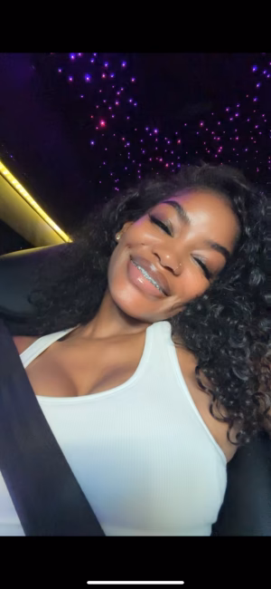 Ariel Thompson - Gallery Image 12