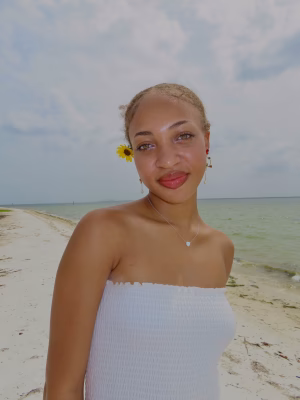 Giani Cruickshank - Gallery Image 2