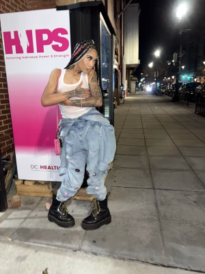 India Travers - Gallery Image 4