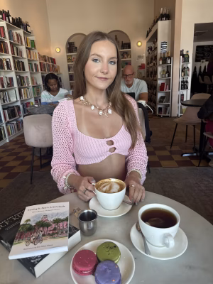 Mary McCutchan - Gallery Image 17