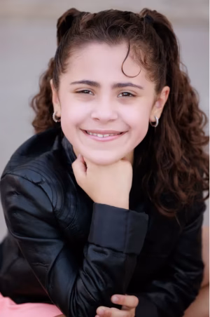 Amara Langdon - Gallery Image 3