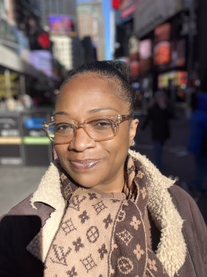 Jasette  Gillings - Gallery Image 7