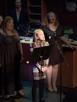 Lydia Smith - Gallery Image 6