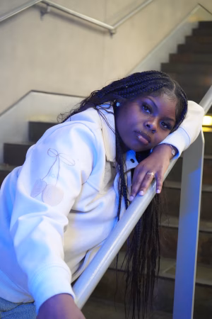 Nadia Groomes - Gallery Image 4