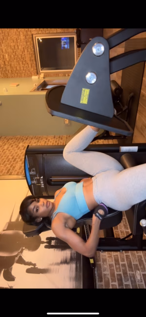 Ariel Thompson - Gallery Image 13