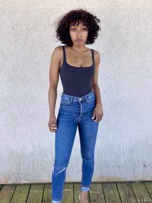 Anisha Lyttleton - Gallery Image 3