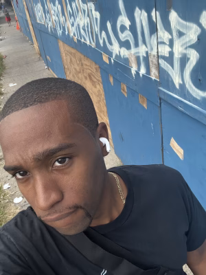 Devonte  Bennett - Gallery Image 3