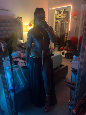 Korin Jones - Gallery Image 3