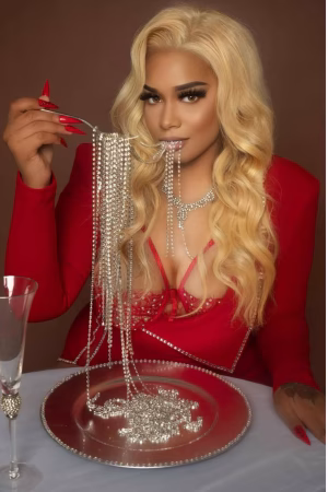 Whitney Adams - Gallery Image 5