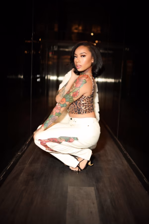 Deja Embrack - Gallery Image 2