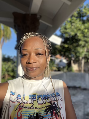 Jasette  Gillings - Gallery Image 2