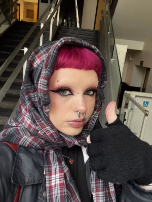 bradie day - Gallery Image 4