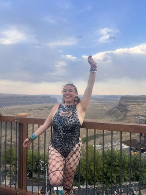 Skylar  Stewart - Gallery Image 5