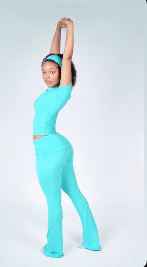 Saniy Clowers - Gallery Image 1