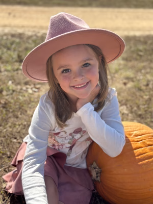 Isla Barney - Gallery Image 6