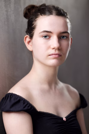 Daisy Gillett - Gallery Image 3