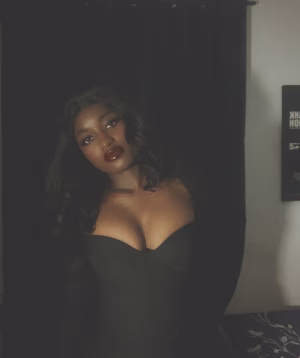 Dolapo Aladenaye - Gallery Image 3