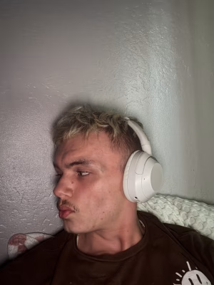 ezykiah thompson - Gallery Image 2