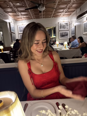 Isabella Ojeda - Gallery Image 2