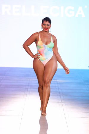 Delaina Williams - Gallery Image 3