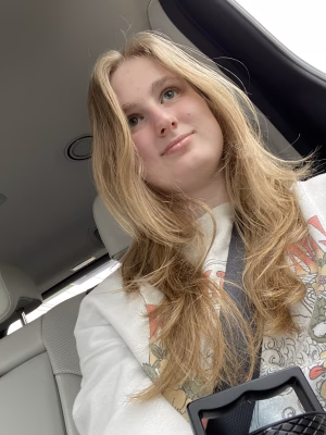 Emily Shrader - Gallery Image 4