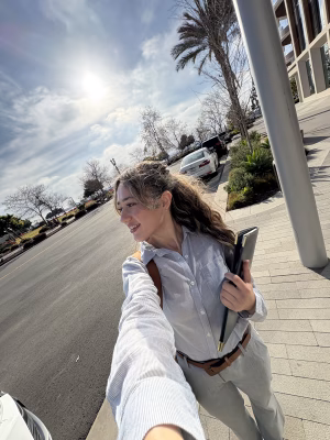 Isabella Ojeda - Gallery Image 3