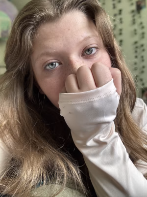 Danni  Eden - Gallery Image 2