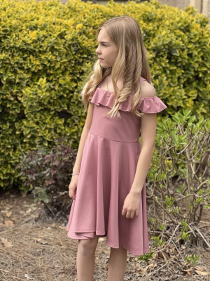 Katie Cooklish - Project Casting Gallery Image 8 Katie Cooklish - Gallery Image 8