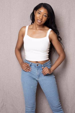 LaShania Davis - Gallery Image 4