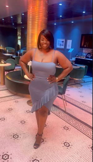 Mia Phillips - Gallery Image 3