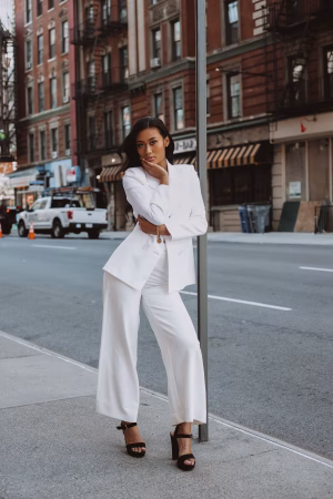 karen huynh - Gallery Image 3