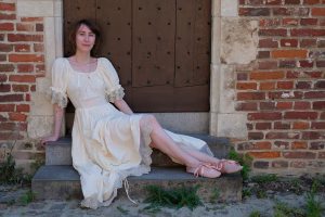 Thea Backer - Gallery Image 1