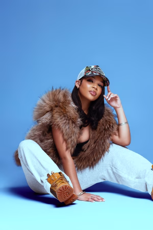 Saniy Clowers - Gallery Image 7