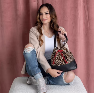 Kristal Leon - Project Casting Gallery Image 7 Kristal Leon - Gallery Image 7