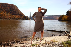 Vinneva Flynn - Gallery Image 1