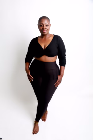 Maxcine  Robertson - Gallery Image 5