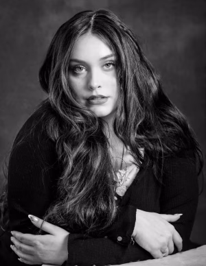 Elisheva  Moe - Gallery Image 4