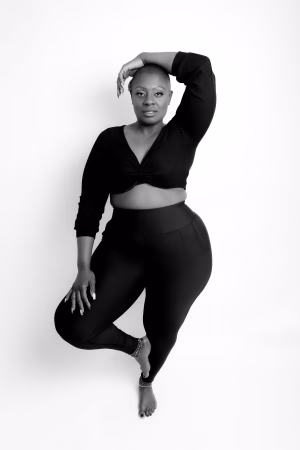 Maxcine  Robertson - Gallery Image 4