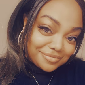 Leah Jones - Gallery Image 5