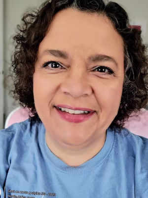 MARTHA HOLLEY-JONES - Gallery Image 1