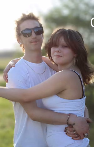 Ezra Hart - Gallery Image 3