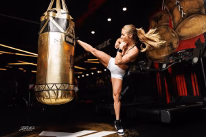 Veronica Harwood - Gallery Image 24