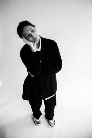 Julie Robinson - Gallery Image 2